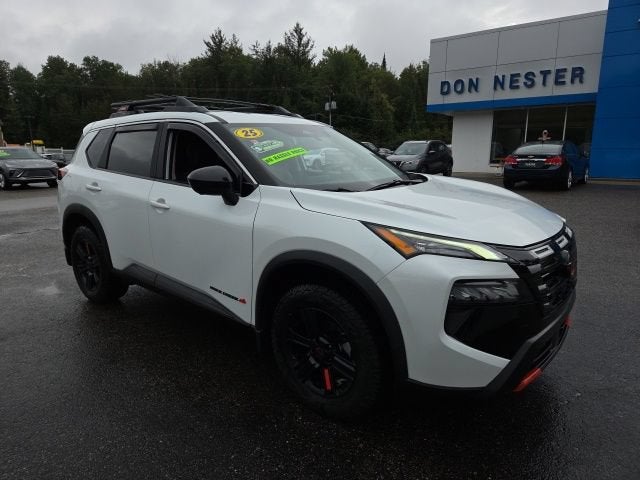 2025 Nissan Rogue Rock Creek
