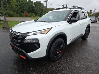 2025 Nissan Rogue Rock Creek