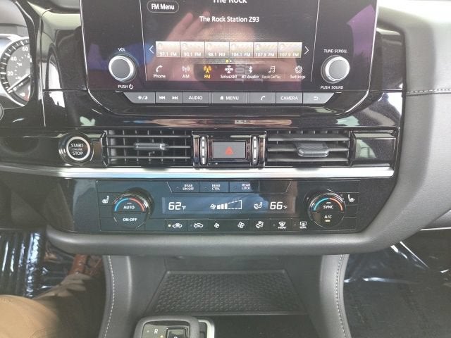 2024 Nissan Pathfinder SV 4WD