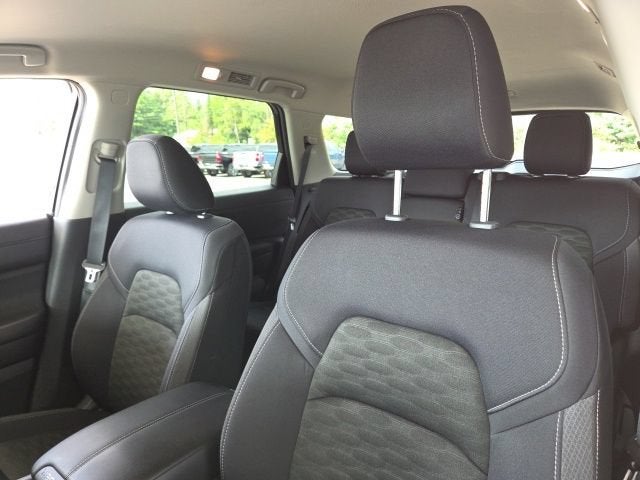 2024 Nissan Pathfinder SV 4WD