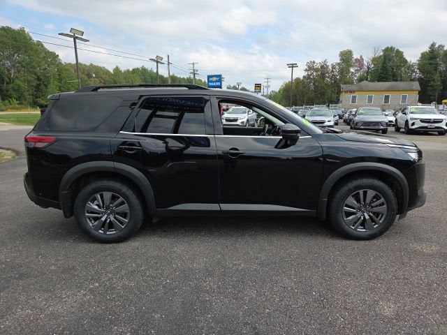 2024 Nissan Pathfinder SV 4WD