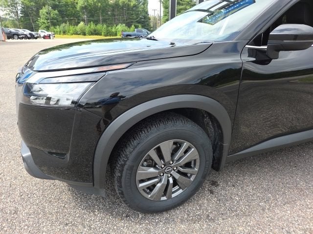 2024 Nissan Pathfinder SV 4WD
