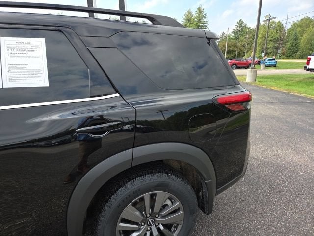 2024 Nissan Pathfinder SV 4WD
