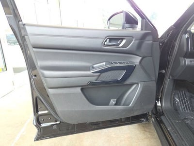 2024 Nissan Pathfinder SV 4WD