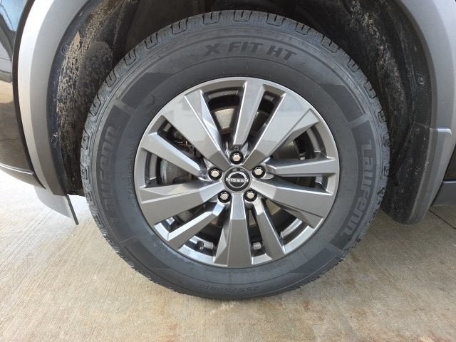 2024 Nissan Pathfinder SV 4WD