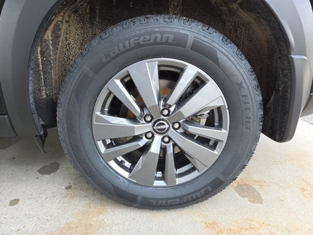 2024 Nissan Pathfinder SV 4WD