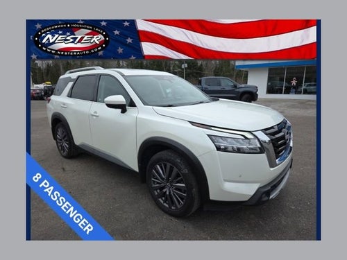 2023 Nissan Pathfinder SL