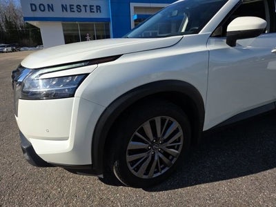 2023 Nissan Pathfinder SL