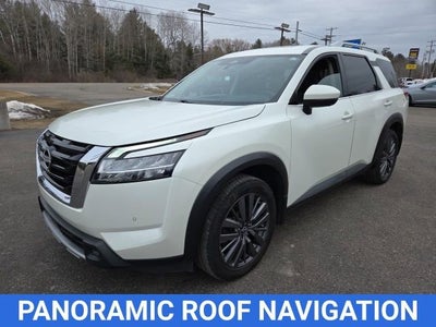 2023 Nissan Pathfinder SL