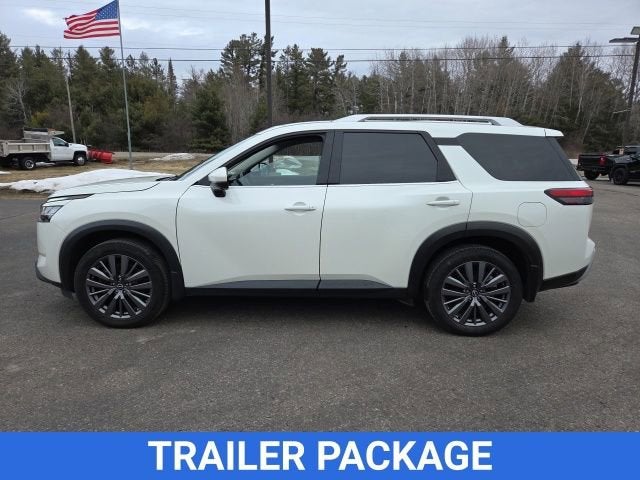 2023 Nissan Pathfinder SL