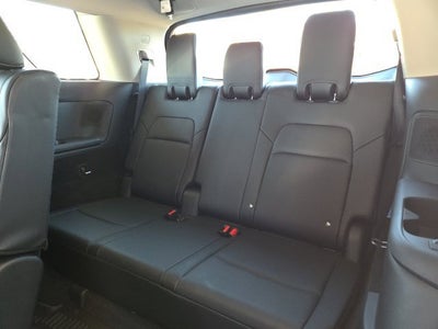 2022 Nissan Pathfinder SL