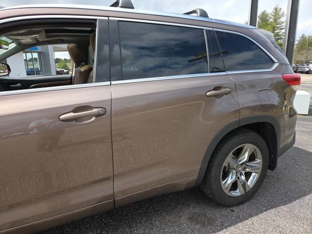 2017 Toyota Highlander Limited