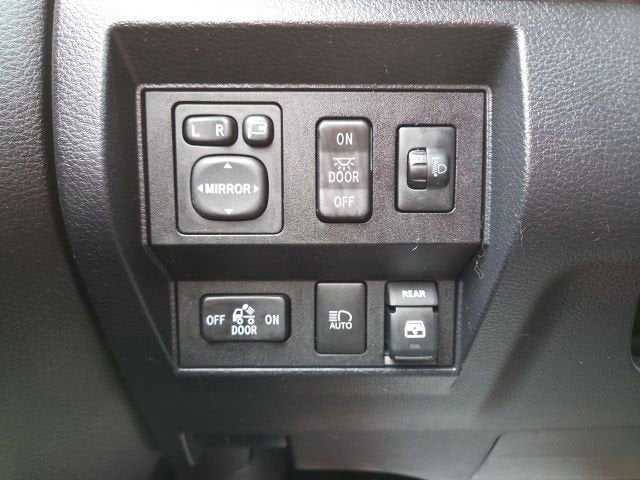 2018 Toyota Tundra 4WD SR5
