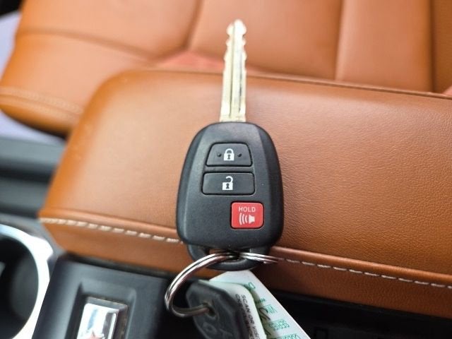 2018 Toyota Tundra 4WD SR5