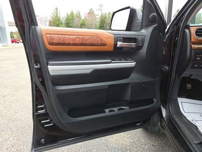 2018 Toyota Tundra 4WD SR5