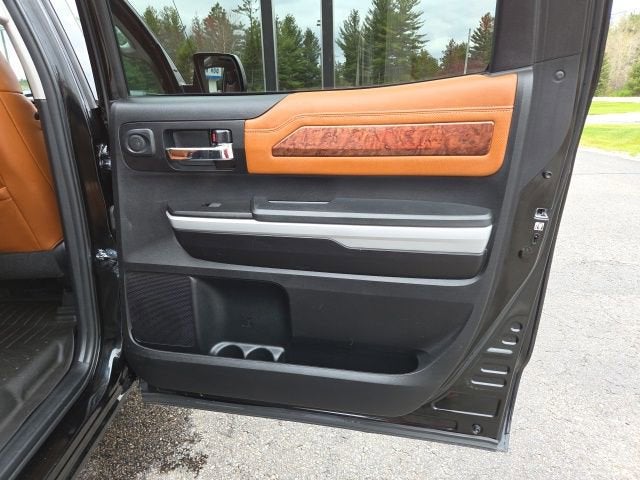 2018 Toyota Tundra 4WD SR5