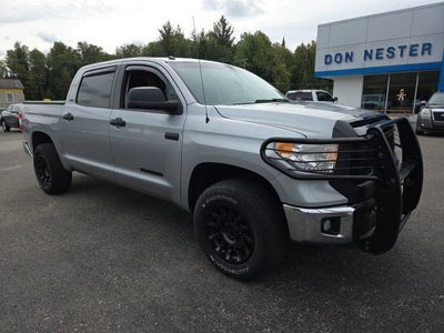 2017 Toyota Tundra SR5 5.7L V8