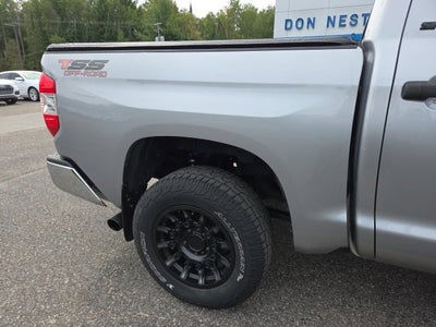 2017 Toyota Tundra SR5 5.7L V8
