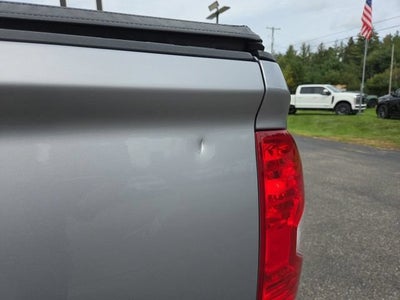 2017 Toyota Tundra SR5 5.7L V8
