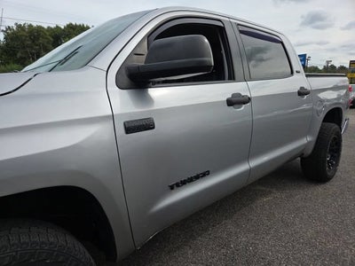 2017 Toyota Tundra SR5 5.7L V8