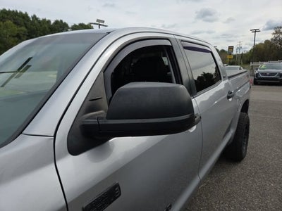 2017 Toyota Tundra SR5 5.7L V8