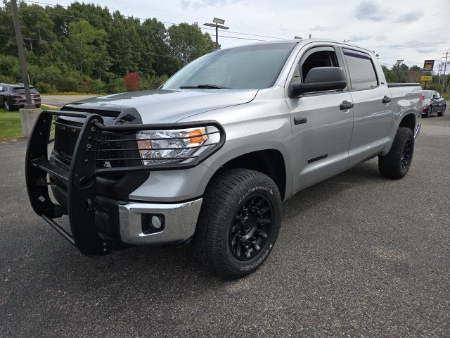 2017 Toyota Tundra SR5 5.7L V8