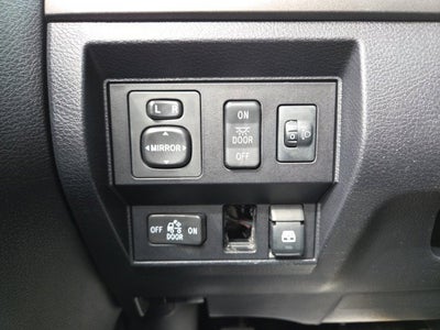 2017 Toyota Tundra SR5 5.7L V8