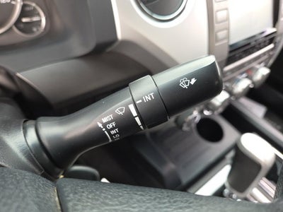 2017 Toyota Tundra SR5 5.7L V8