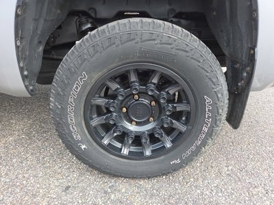 2017 Toyota Tundra SR5 5.7L V8