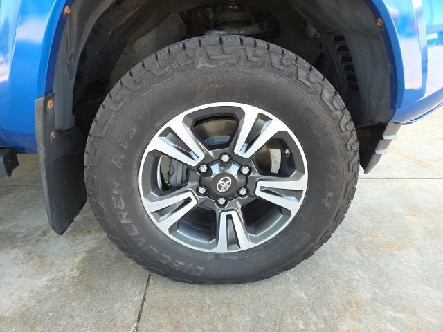 2017 Toyota Tacoma SR5
